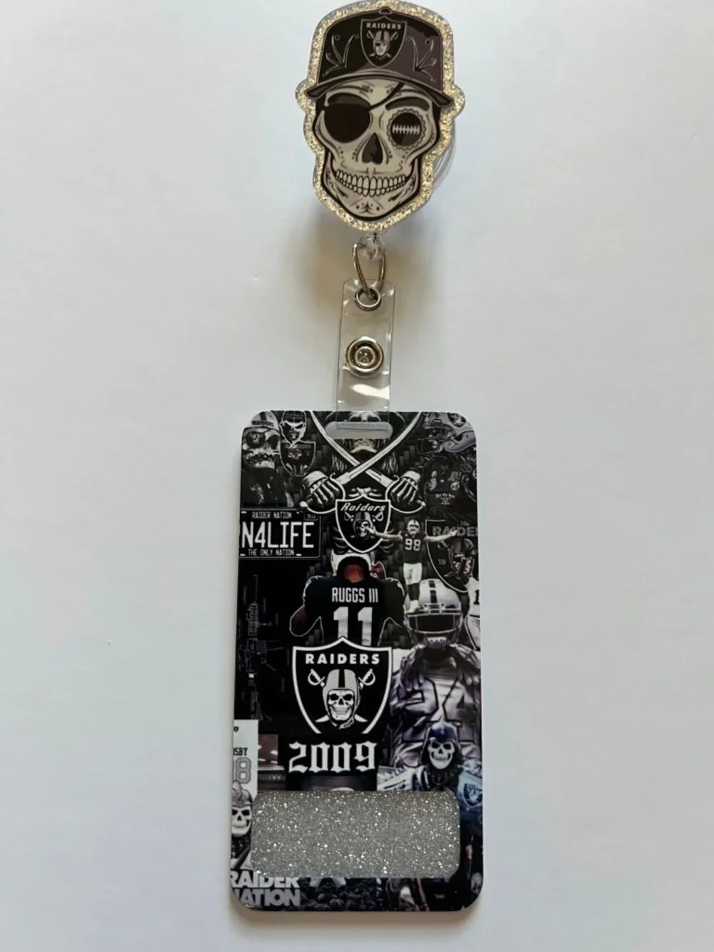 Las Vegas Raiders Skull Retractable Badge Reel & Badge Buddy Set